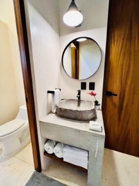 bathroom 2-4