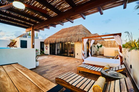 private rooftop area 2